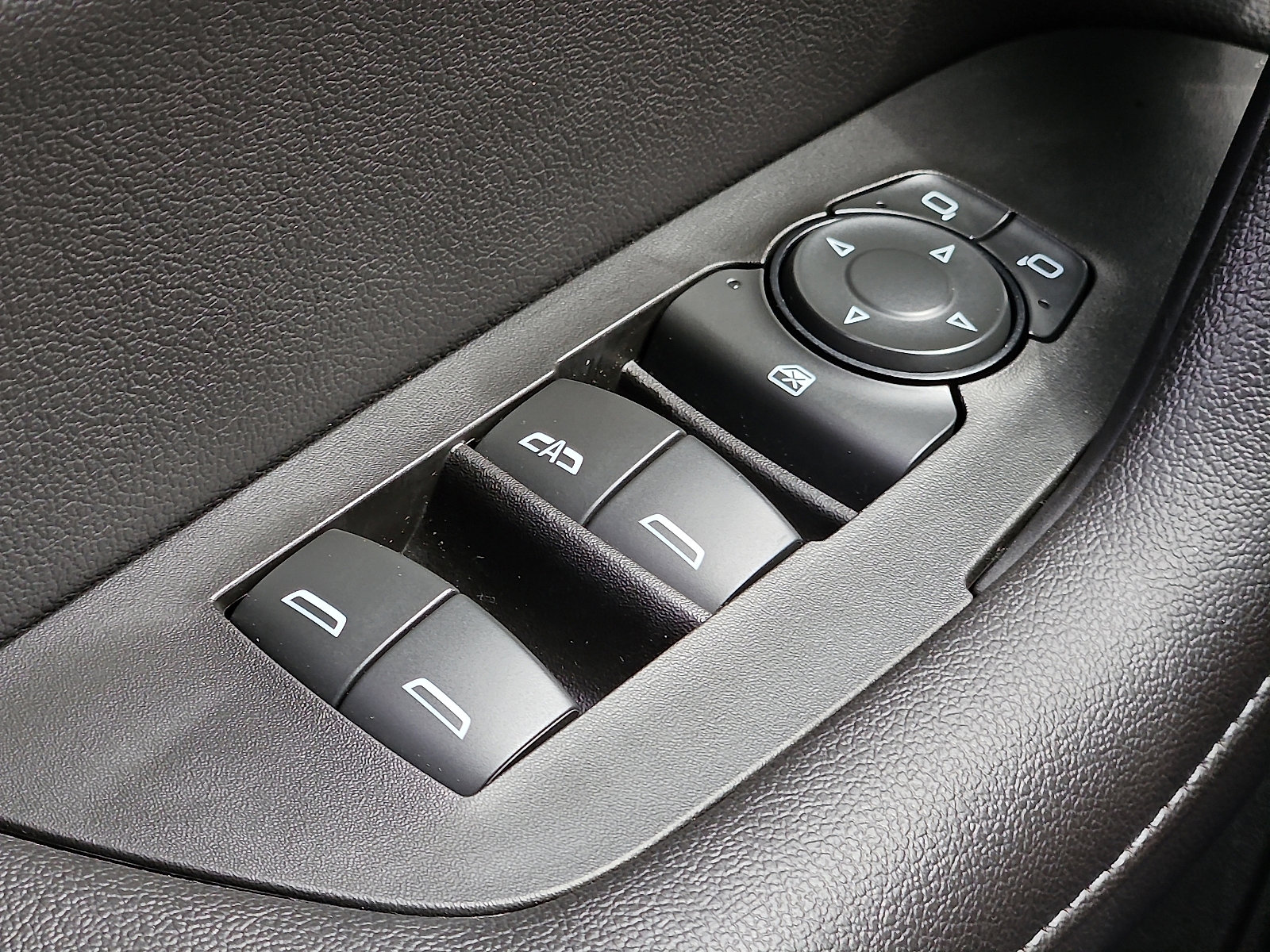 Certified 2022 Chevrolet Blazer LT image 25