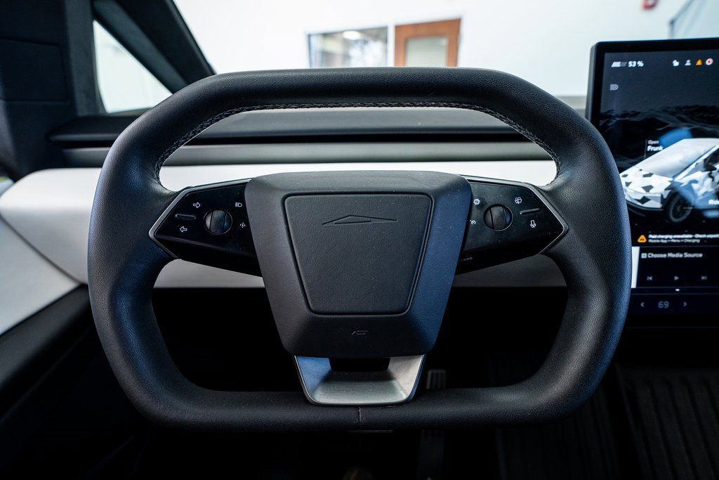 Used 2024 Tesla Cybertruck AWD Crew Cab image 36