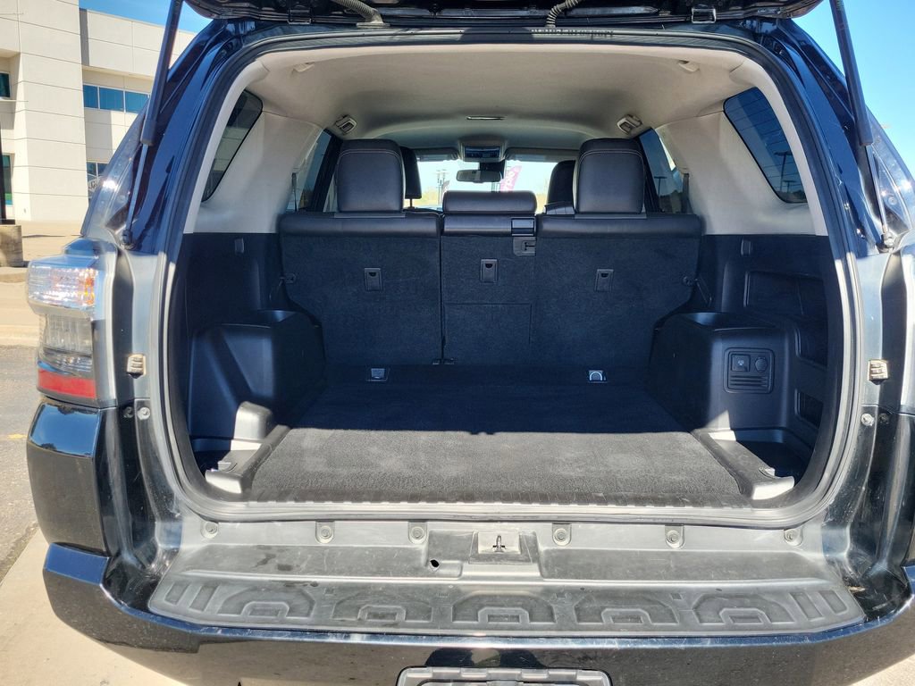 Used 2021 Toyota 4Runner SR5 Premium image 14