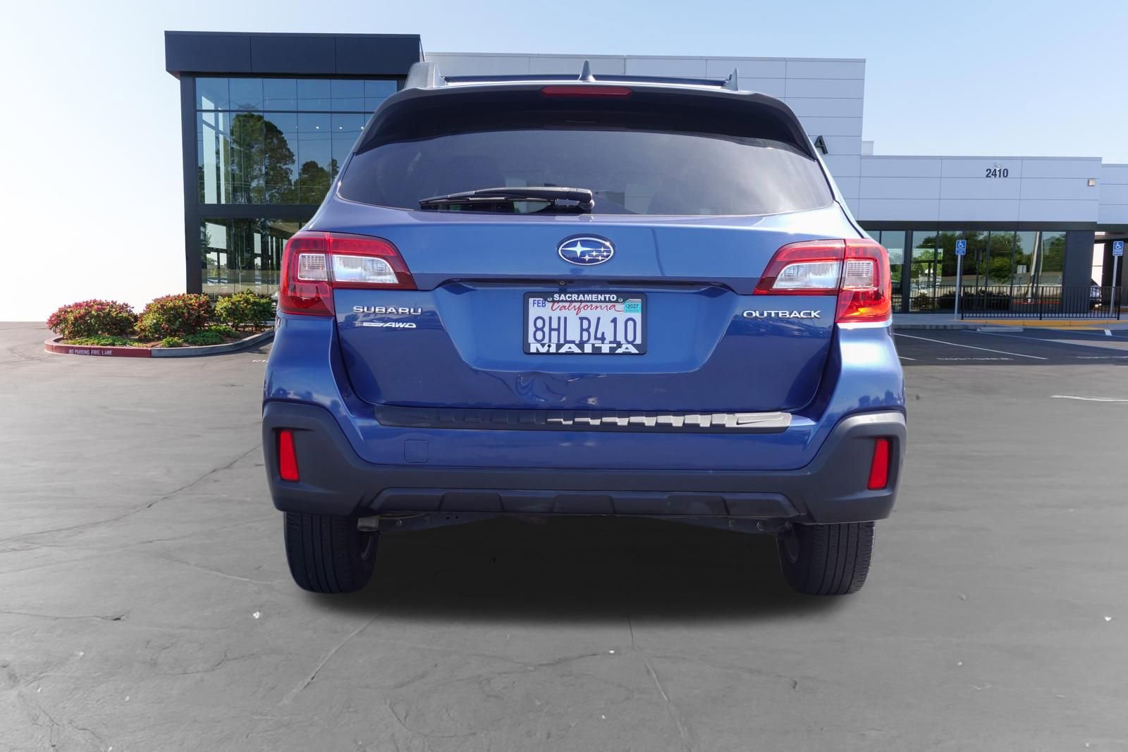 Used 2019 Subaru Outback 2.5i Limited AWD/4WD image 4