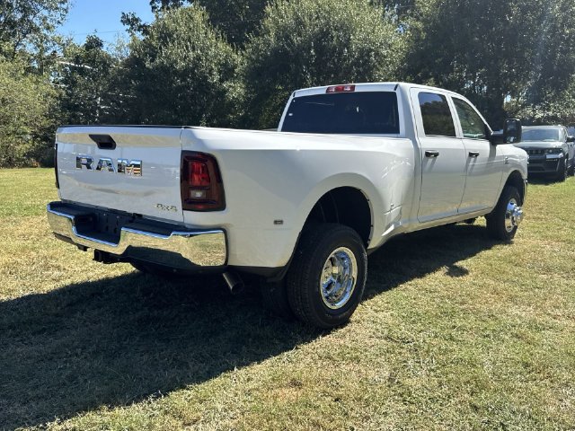 New 2027 RAM 3500 Tradesman AWD/4WD image 12