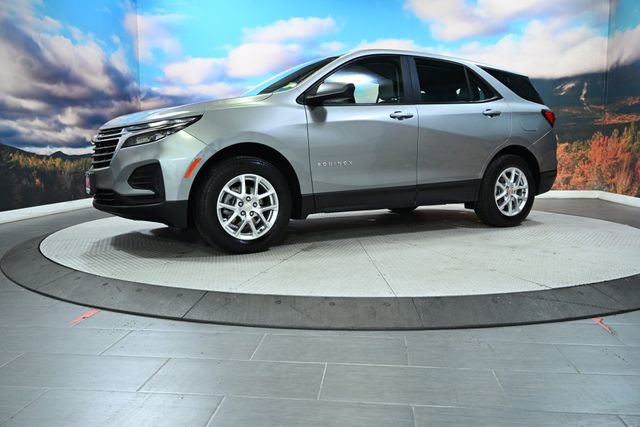 Used 2023 Chevrolet Equinox LS image 4