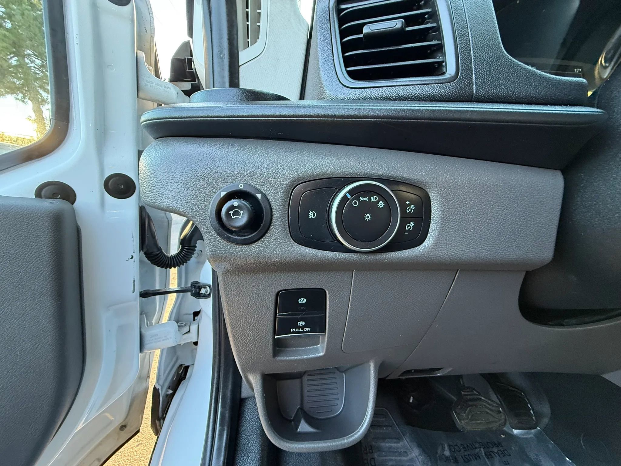 Used 2021 Ford Transit 250 Low Roof w/ Exterior Upgrade Package image 34