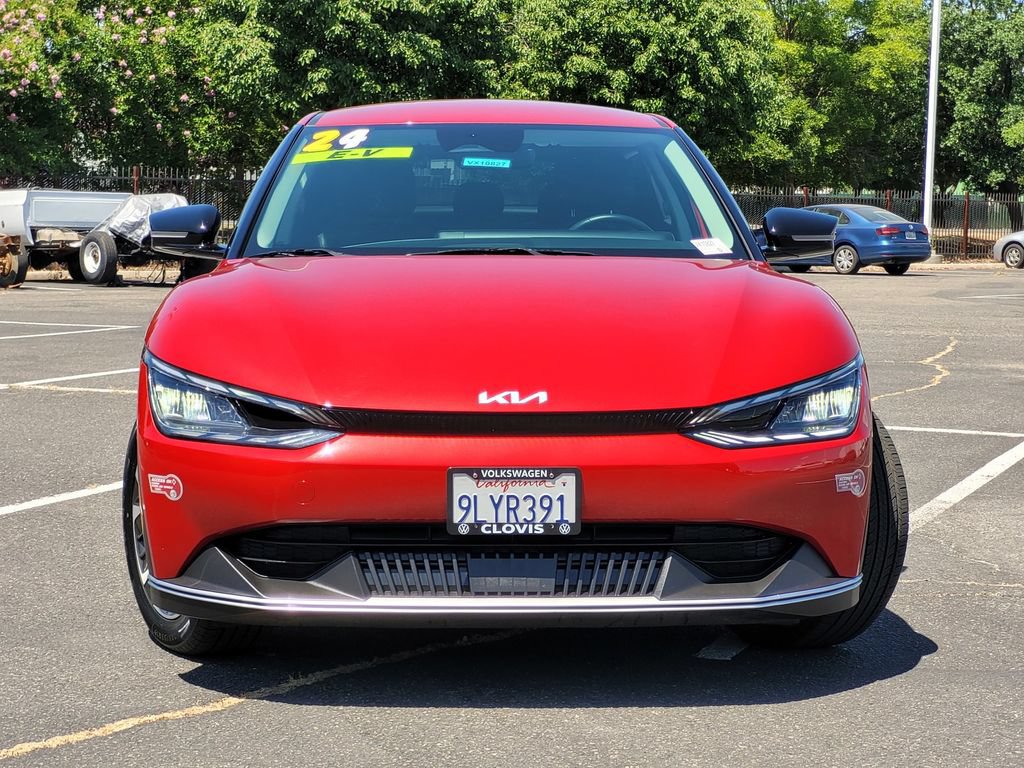 Used 2024 Kia EV6 Light RWD image 3