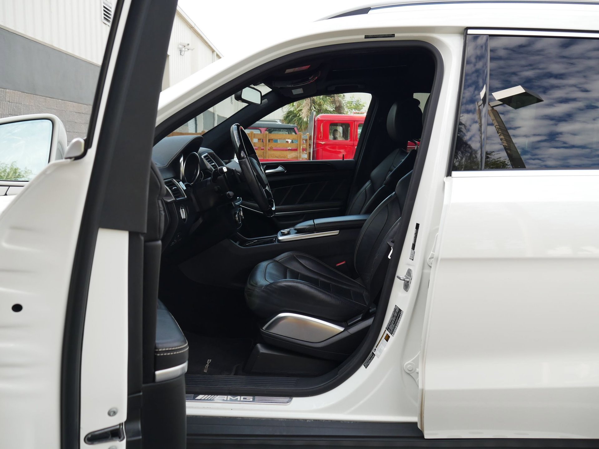 Used 2014 Mercedes-Benz GL 63 AMG 4MATIC image 47