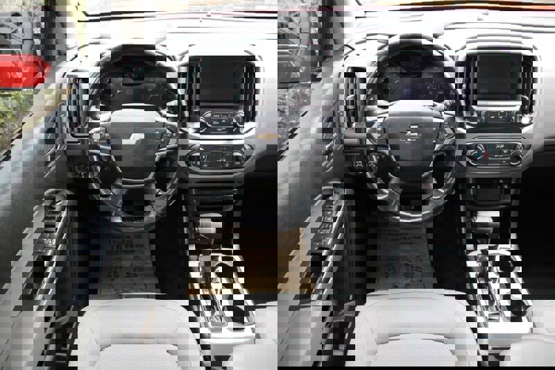 Used 2016 Chevrolet Colorado LT w/ LT Convenience Package AWD/4WD image 18