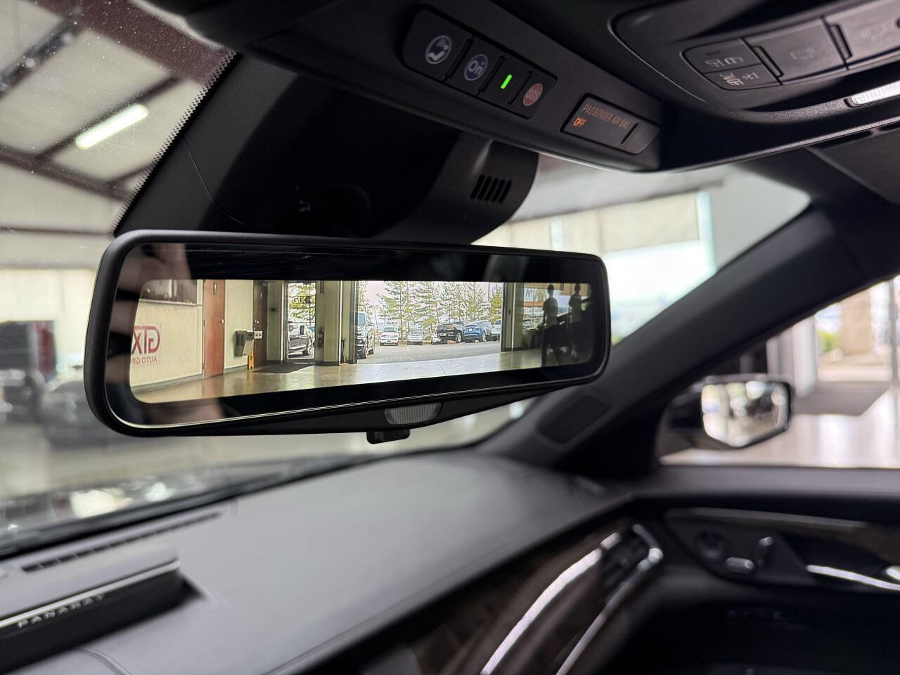 Used 2018 Cadillac CT6 Luxury image 35