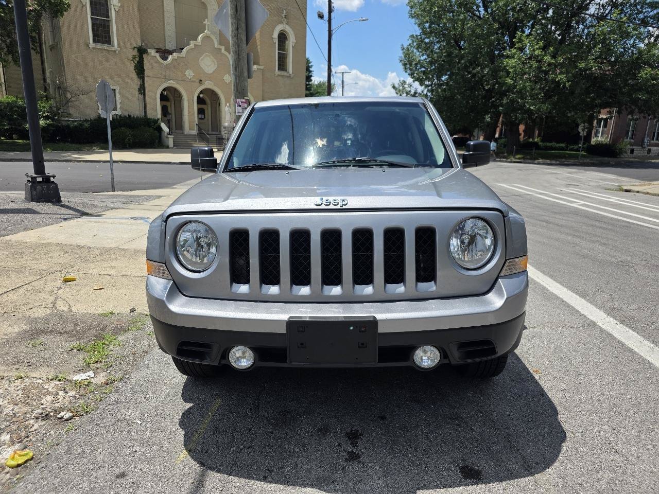 Used 2017 Jeep Patriot Latitude AWD/4WD image 9