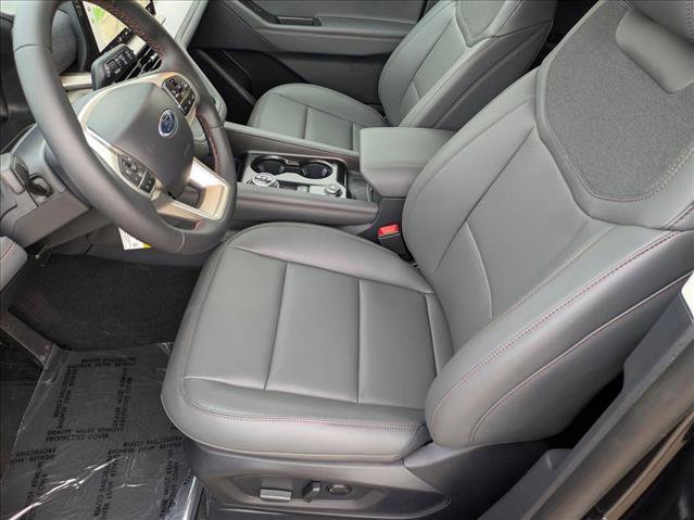 New 2026 Ford Explorer Active w/ Active Comfort Package AWD/4WD image 4