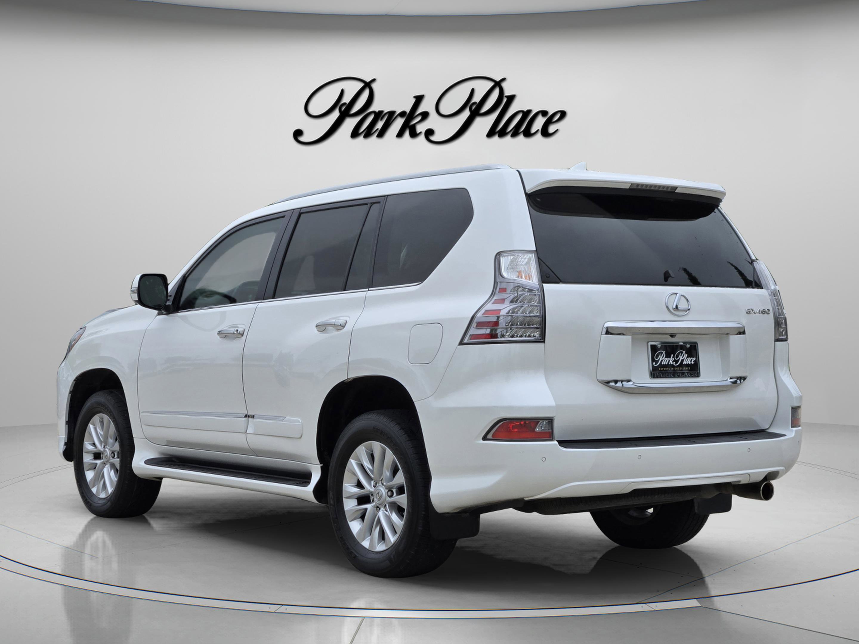 Used 2018 Lexus GX 460 Premium w/ Premium Package AWD/4WD image 3