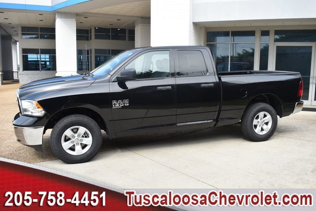 Used 2024 RAM 1500 Classic SLT AWD/4WD image 6