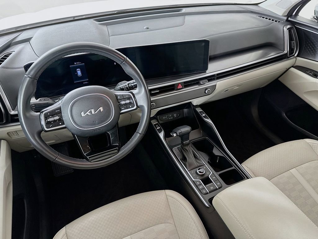 Certified 2025 Kia Sorento S image 29
