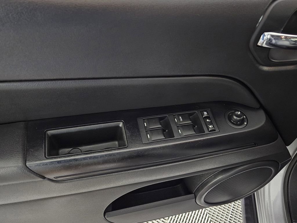 Used 2017 Jeep Patriot Sport w/ Power Value Group FWD image 20