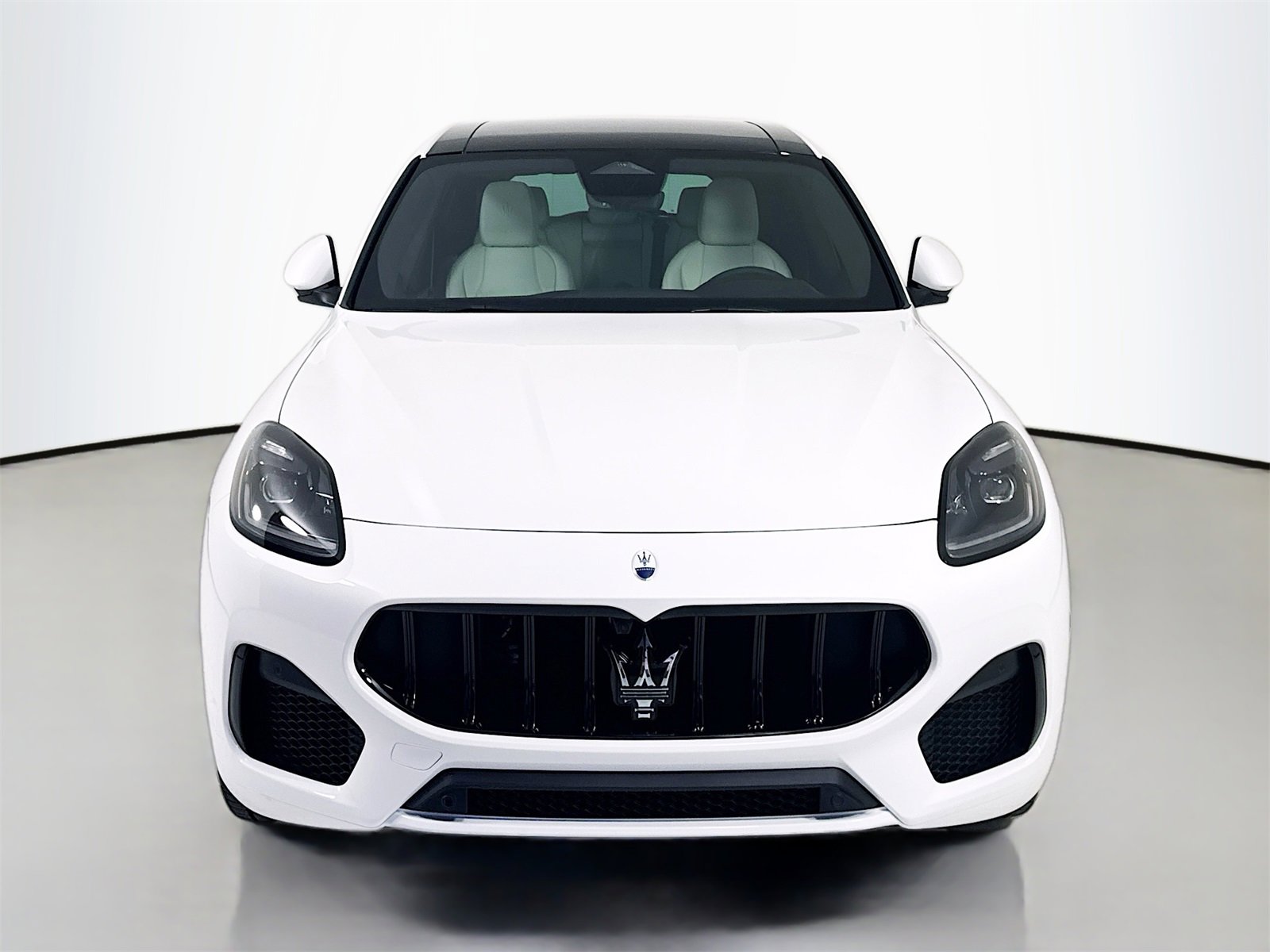 New 2026 Maserati Grecale Modena image 3