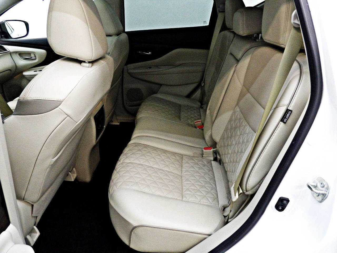 Used 2019 Nissan Murano Platinum w/ Cargo Package image 12