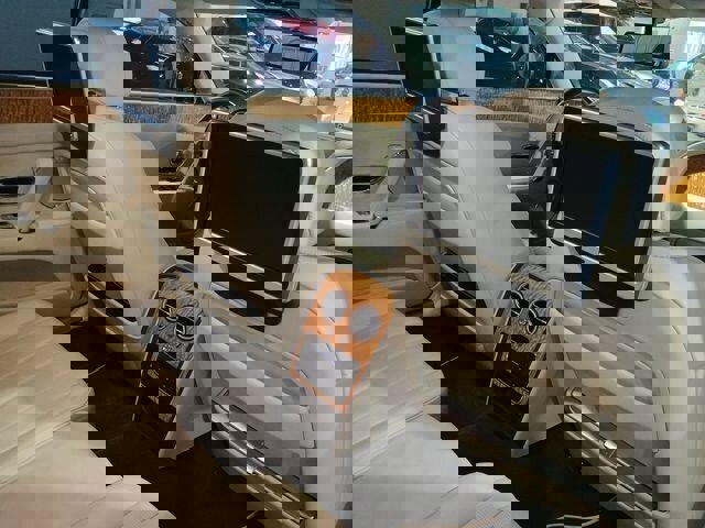 Used 2015 Bentley Flying Spur V8 image 26