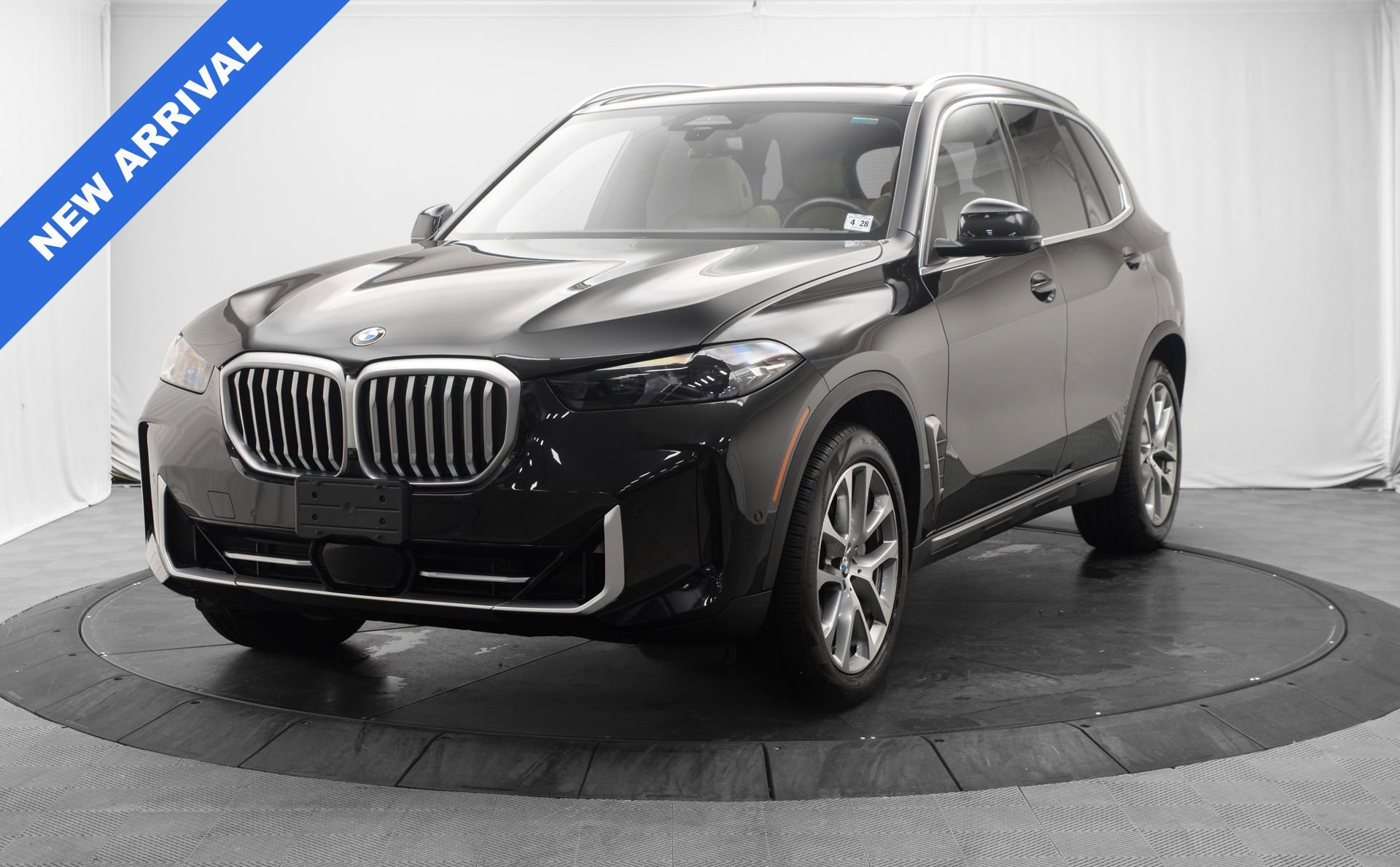 Used 2024 BMW X5 xDrive40i w/ Parking Assistance Package AWD/4WD image 7