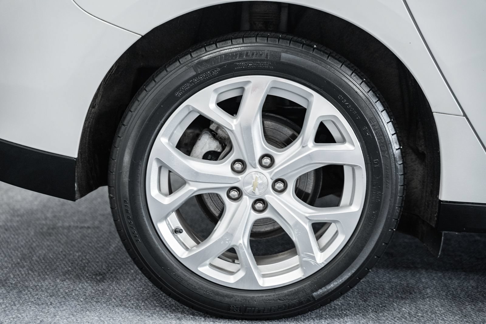 Used 2016 Chevrolet Volt Premier w/ Driver Confidence Package FWD image 16