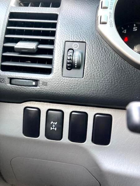 Used 2003 Toyota 4Runner SR5 image 17