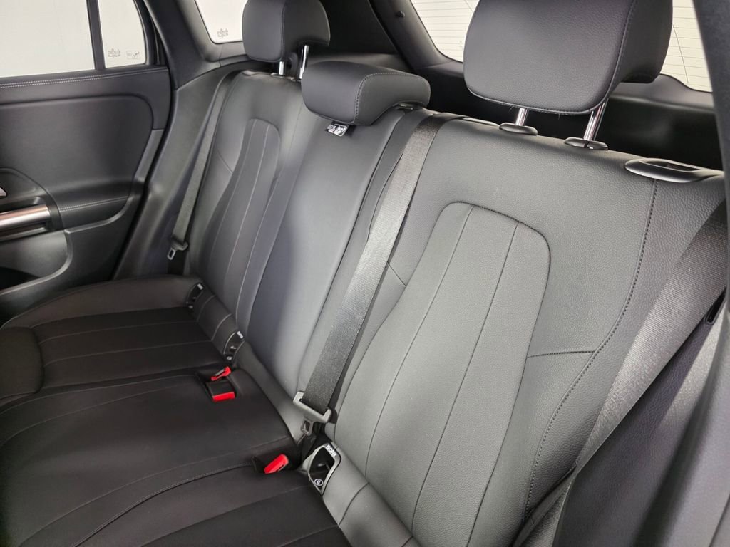 Certified 2025 Mercedes-Benz GLA 250 image 15