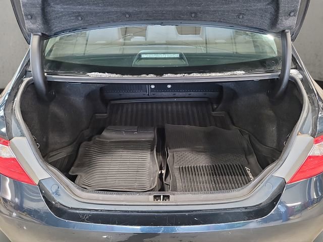 Used 2016 Toyota Camry LE image 32