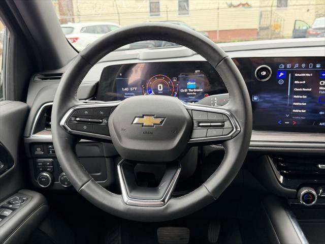 Used 2025 Chevrolet Suburban LS image 16