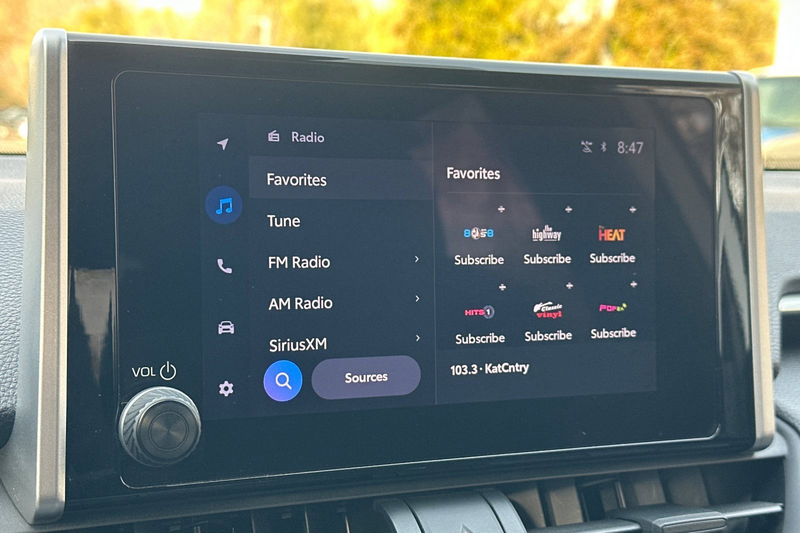 Used 2024 Toyota RAV4 SE image 26