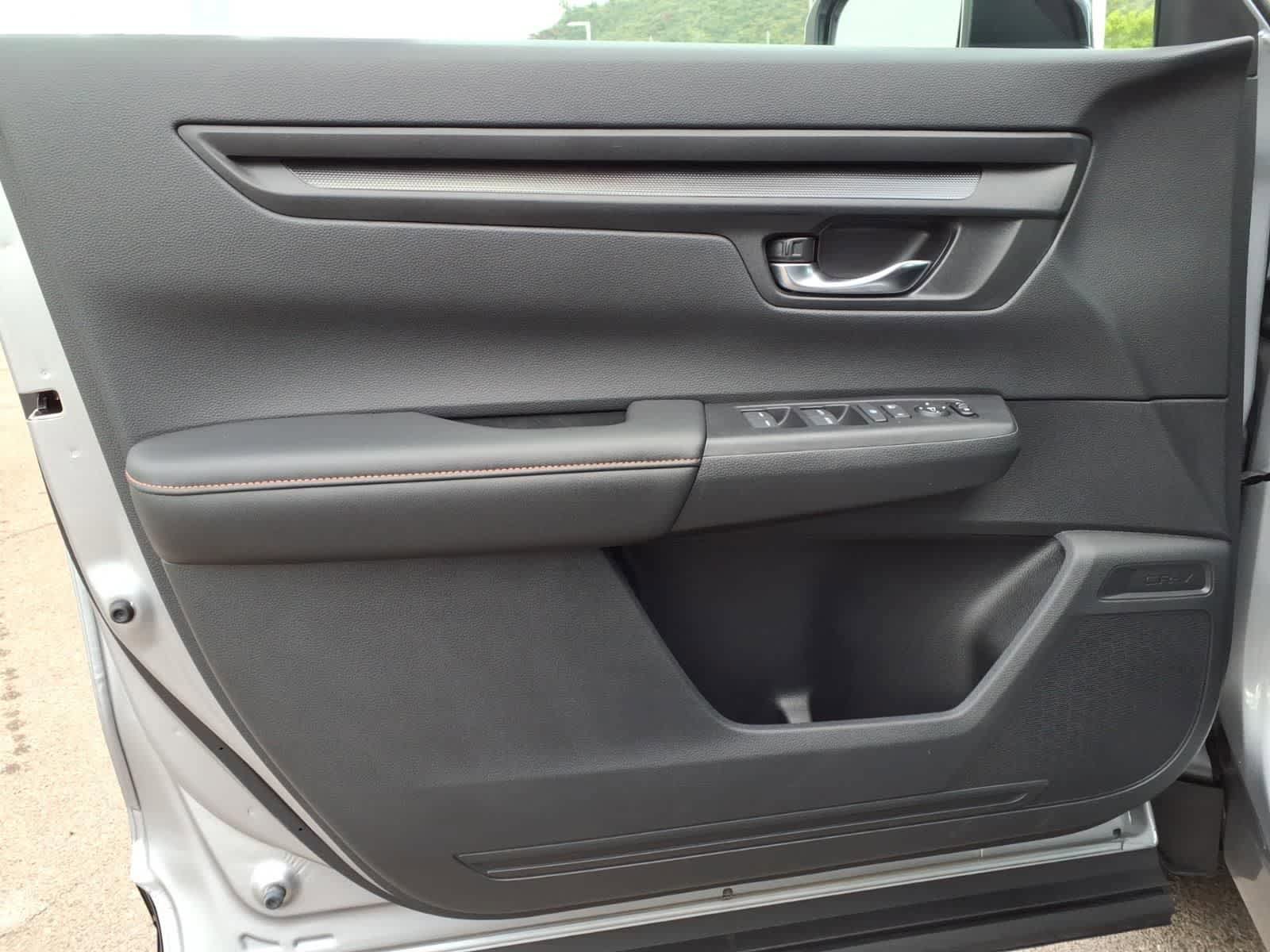 Used 2026 Honda CR-V Sport image 13