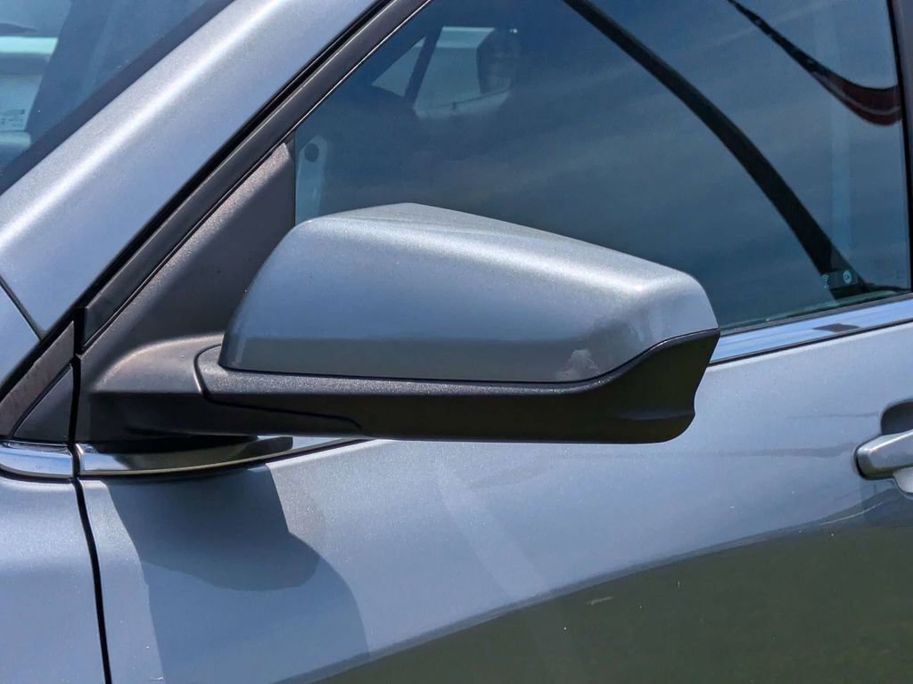 Used 2024 Chevrolet Equinox LT FWD image 10