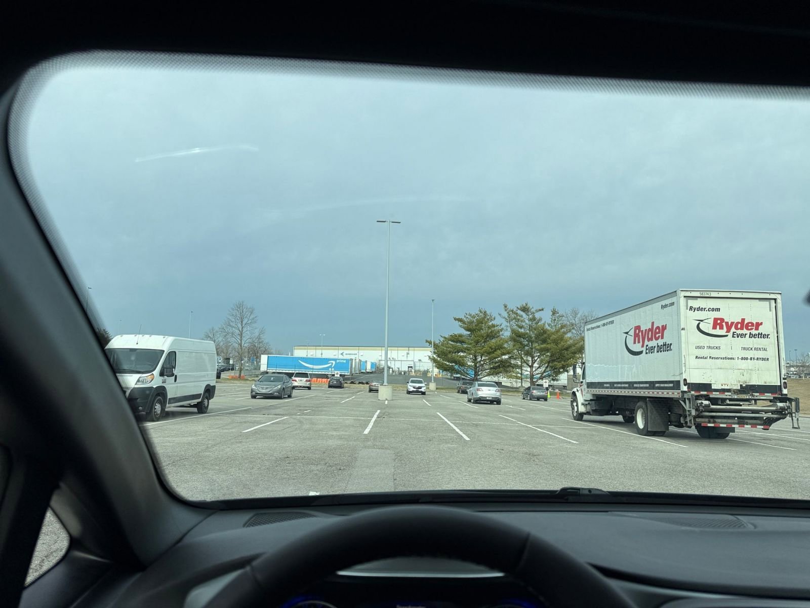 Used 2025 Chrysler Pacifica Limited image 39