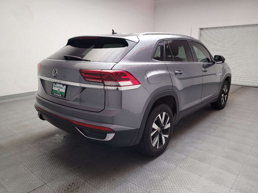 Used 2023 Volkswagen Atlas Cross Sport SE FWD image 9