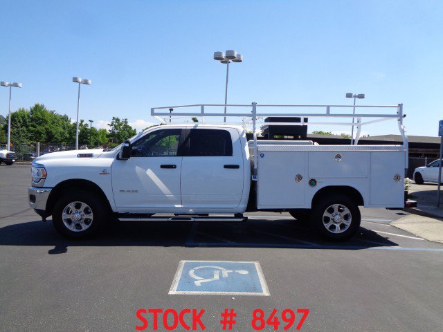 Used 2024 RAM 3500 Big Horn AWD/4WD image 2
