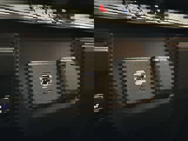 Used 2020 Chevrolet Silverado 2500 Custom w/ Custom Value Package image 25