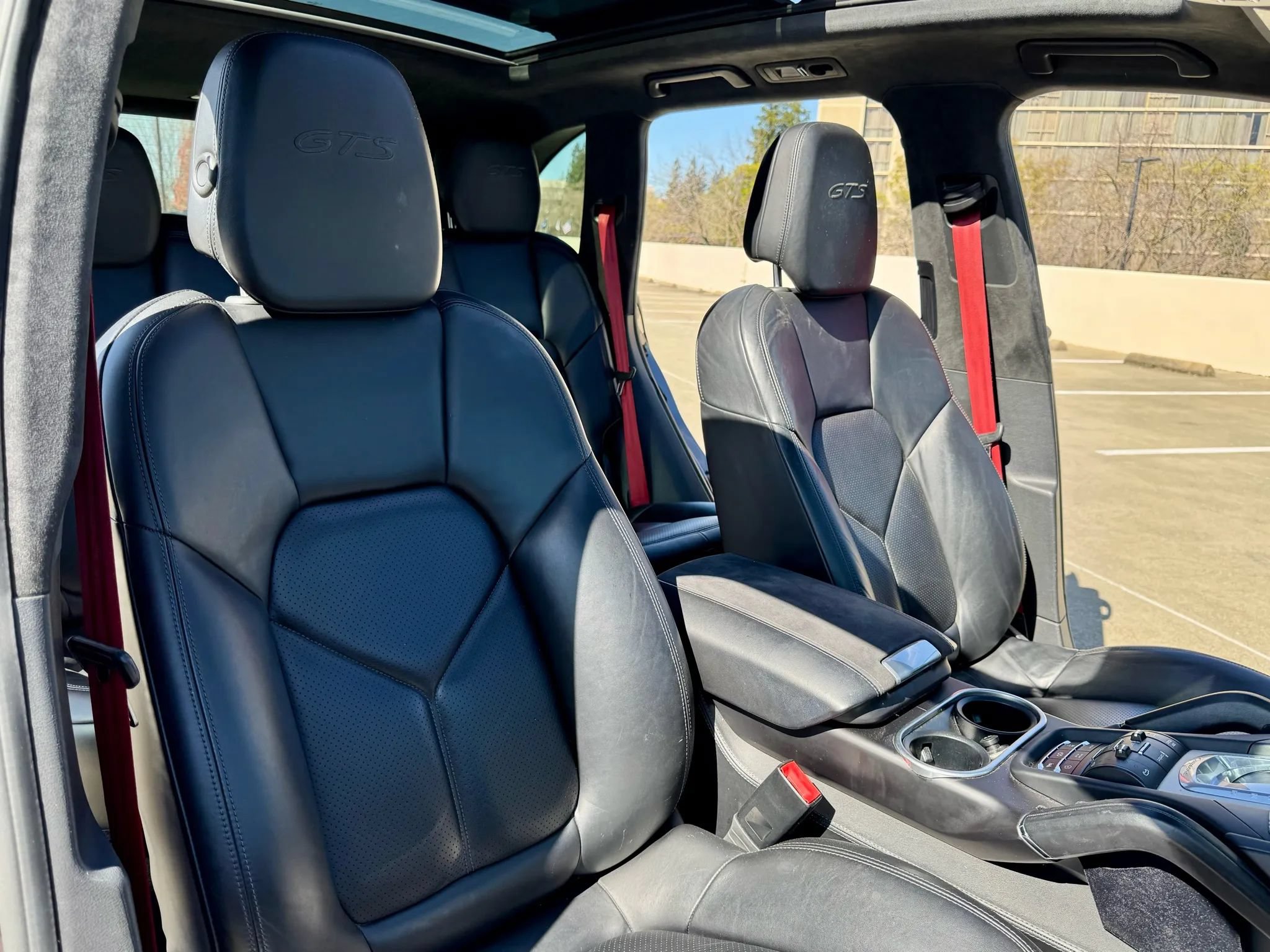 Used 2018 Porsche Cayenne GTS w/ Premium Package Plus AWD/4WD image 16