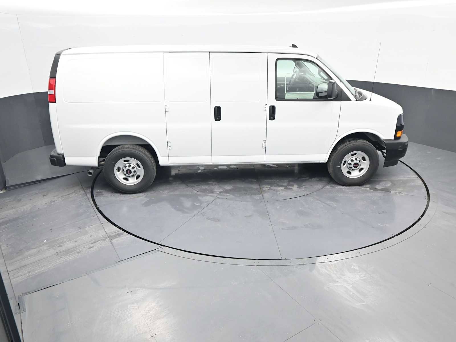 New 2025 GMC Savana 2500 w/ Driver Convenience Package image 17