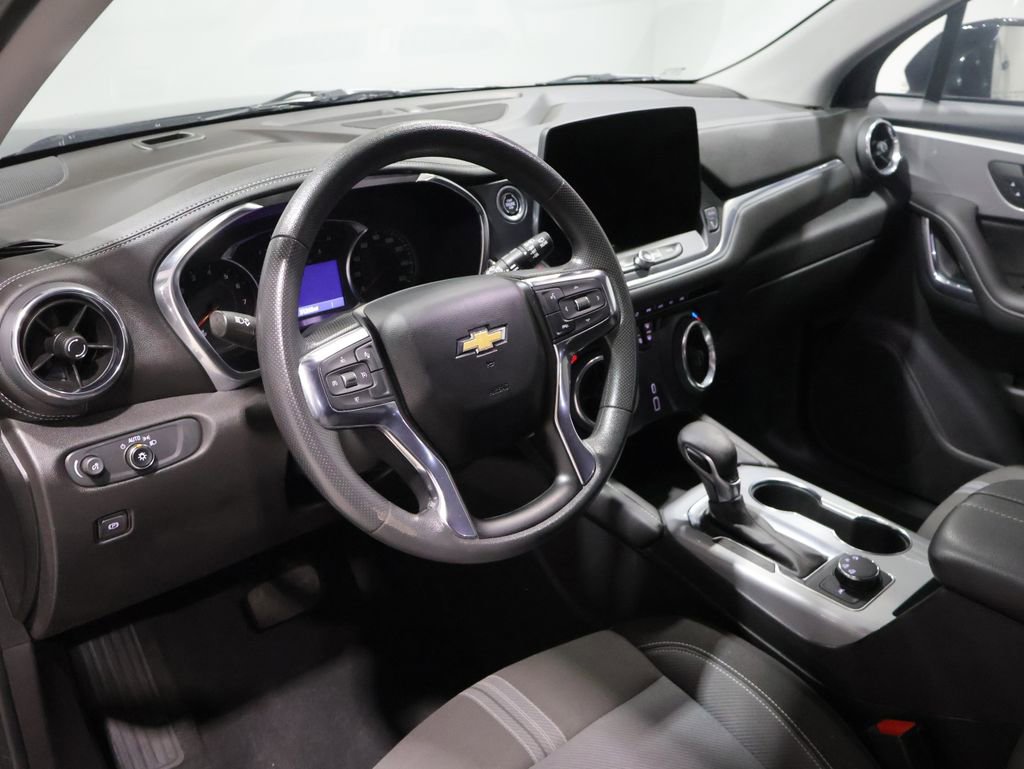 Used 2023 Chevrolet Blazer LT image 14