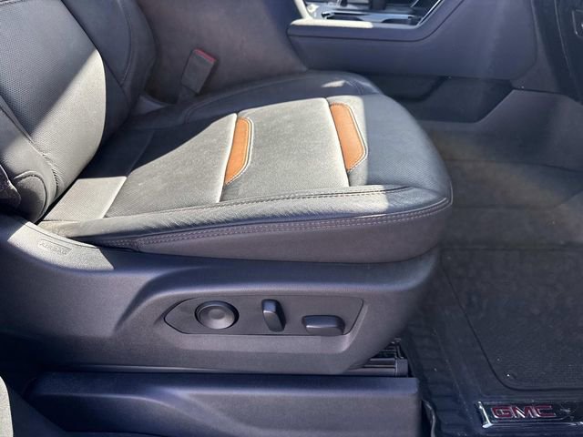 Used 2024 GMC Sierra 1500 AT4 w/ Technology Package image 29
