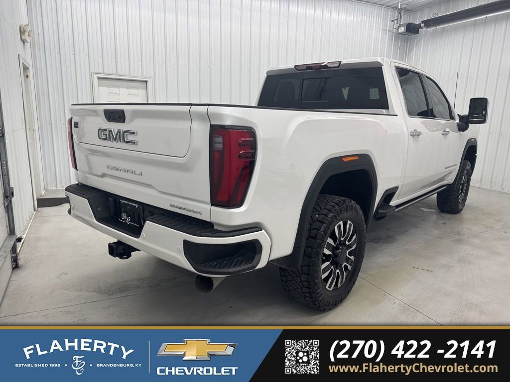 Used 2024 GMC Sierra 3500 Denali Ultimate image 3