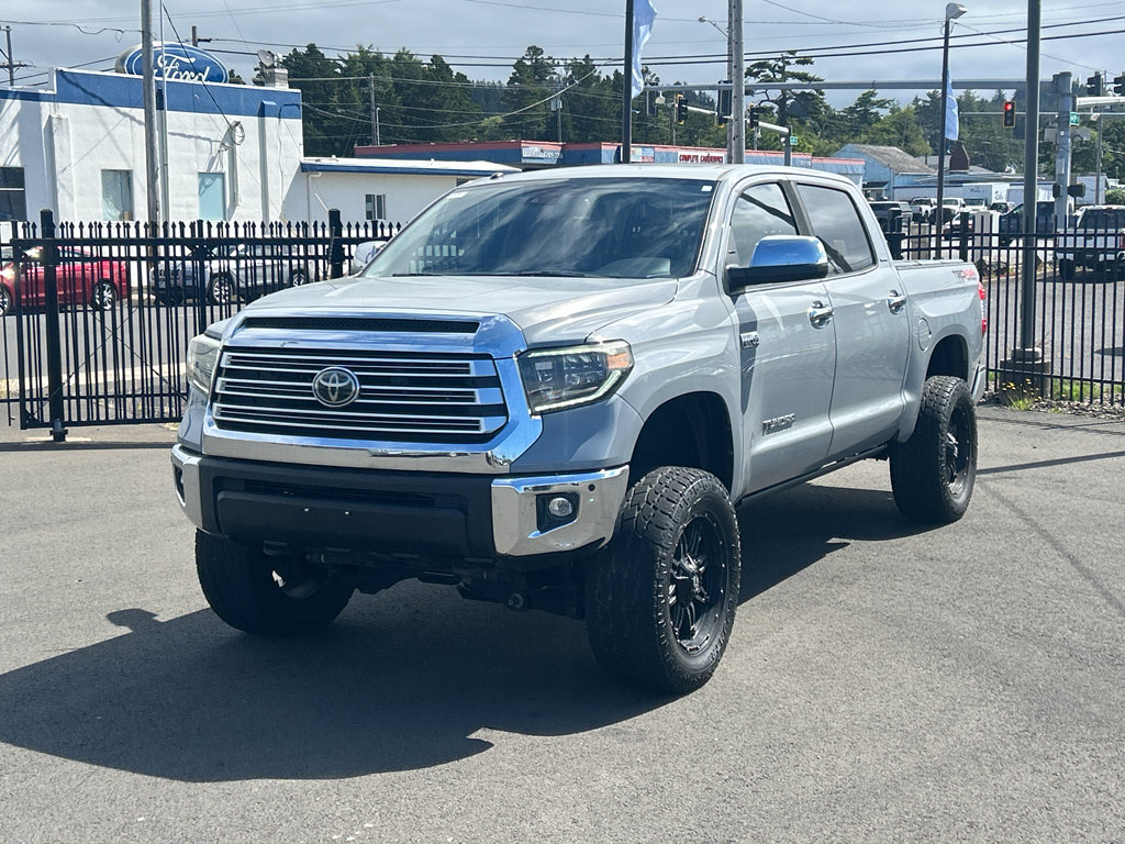 Used 2019 Toyota Tundra Limited w/ Limited Premium Package AWD/4WD image 4