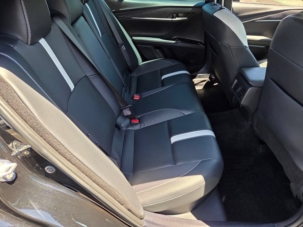 Used 2025 Toyota Camry SE FWD image 12