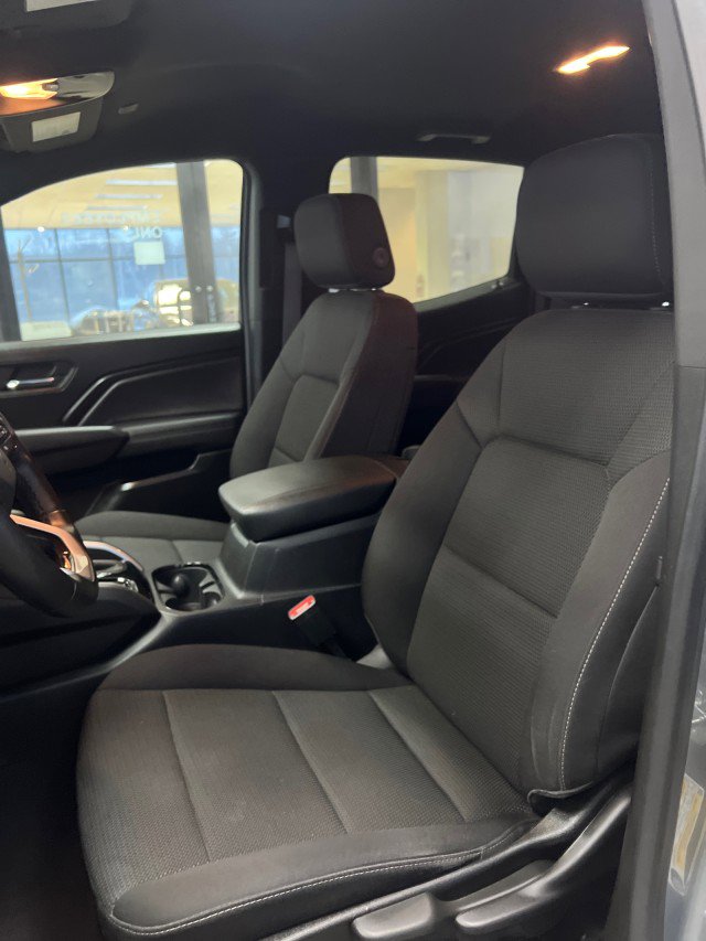 Used 2023 Chevrolet Colorado LT image 8