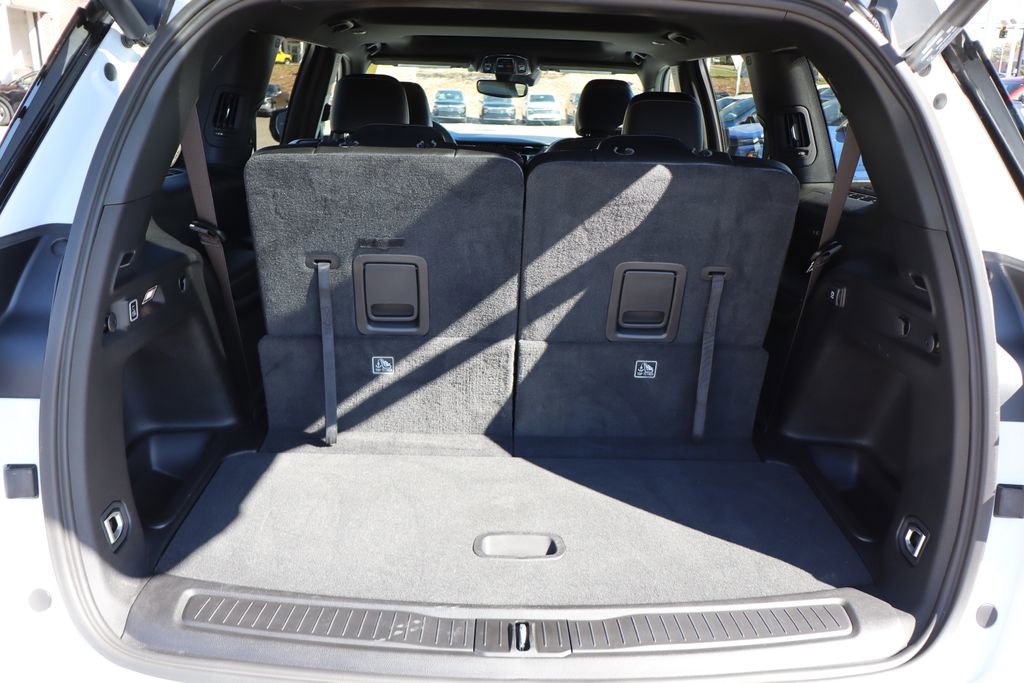 Used 2024 Jeep Grand Cherokee L Altitude image 34