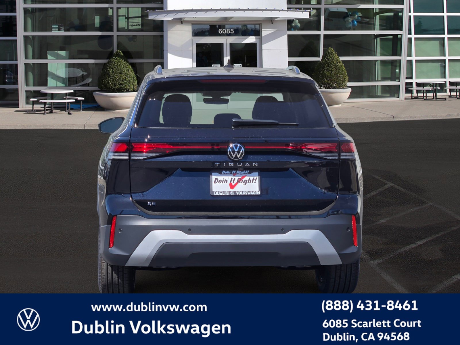 New 2026 Volkswagen Tiguan SE FWD image 5