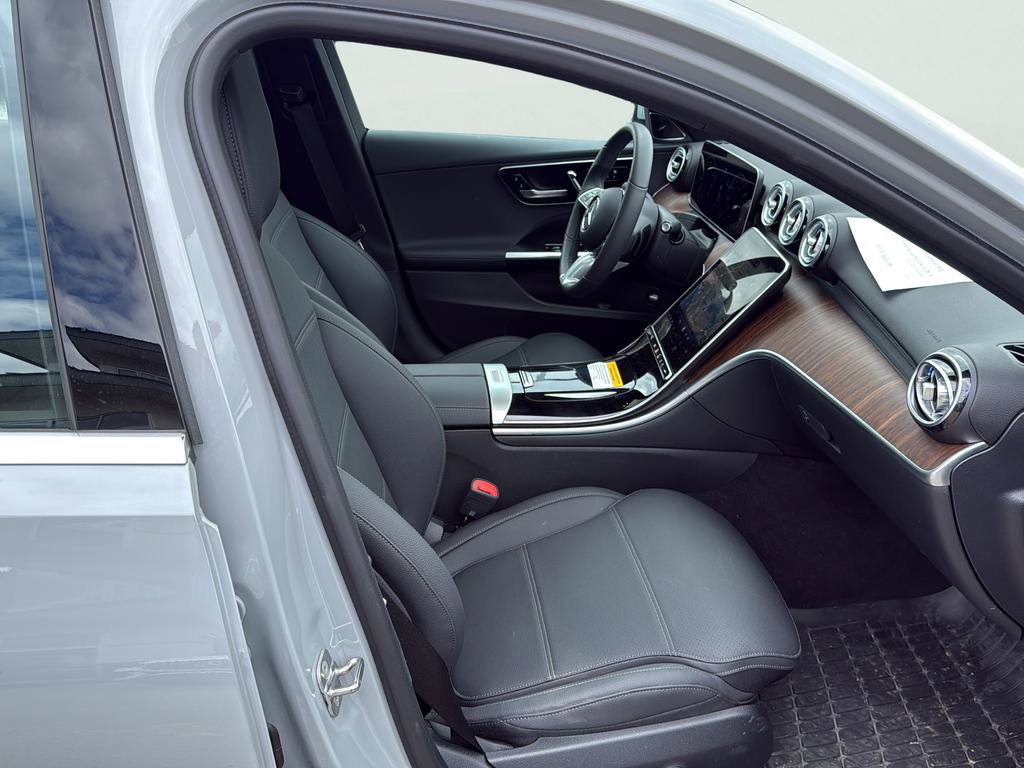 Certified 2026 Mercedes-Benz C 300 4MATIC Sedan image 22