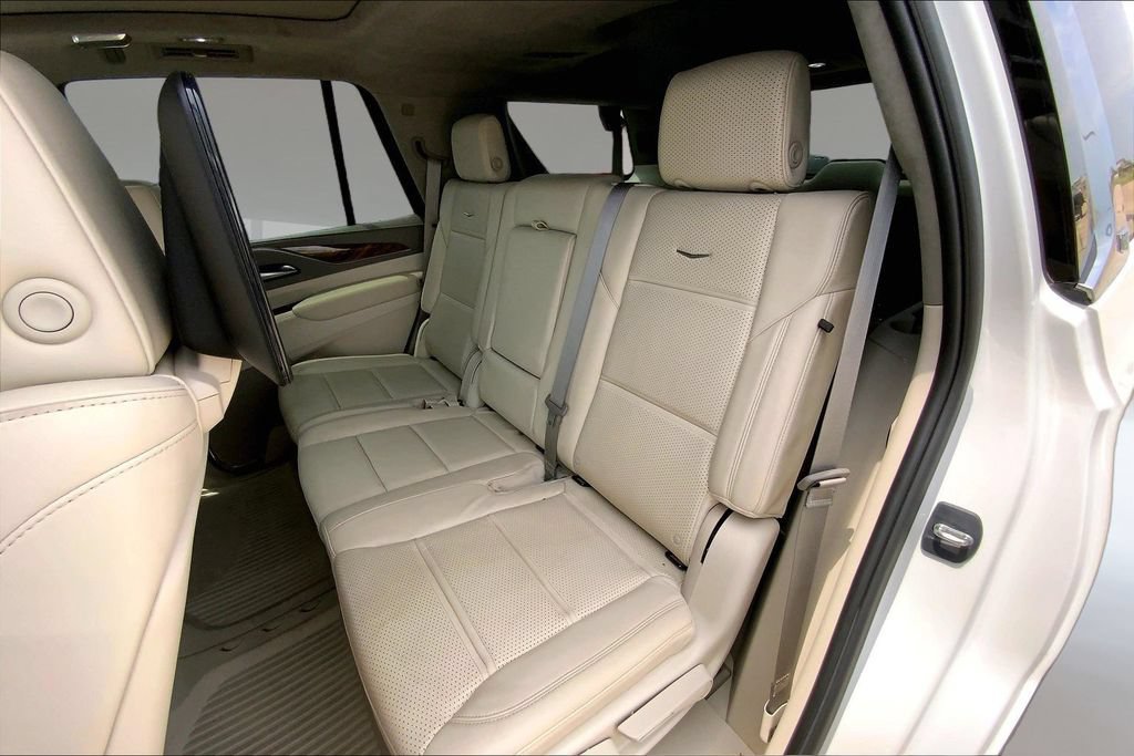 Used 2023 Cadillac Escalade Premium Luxury Platinum AWD/4WD image 24