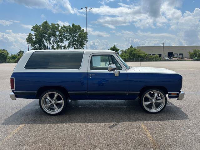Used 1989 Dodge Ramcharger 2WD video 2