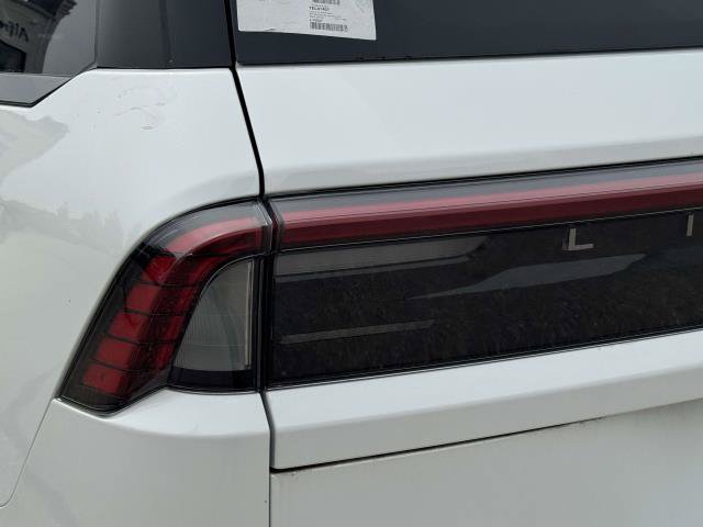 New 2026 Lincoln Navigator L Reserve w/ Jet Appearance Package AWD/4WD image 8