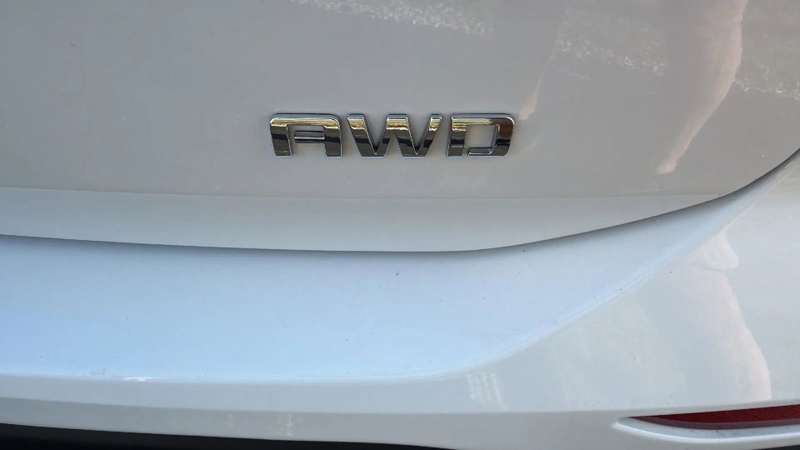 Used 2023 Chevrolet Equinox LS AWD/4WD image 9
