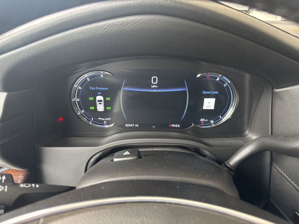 Certified 2020 Cadillac Escalade Luxury w/ Escalade Sport Edition image 11