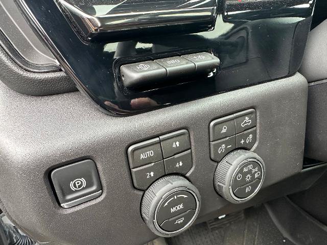 Used 2026 Chevrolet Silverado 1500 ZR2 w/ Dark Appearance Package AWD/4WD image 26